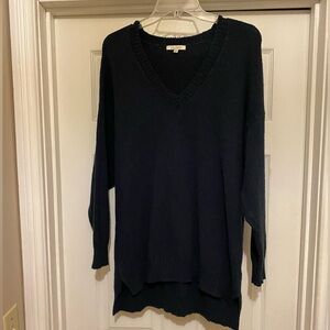 Z Supply Women’s Long Sleeve Sweater. Color navy blue. Size medium.